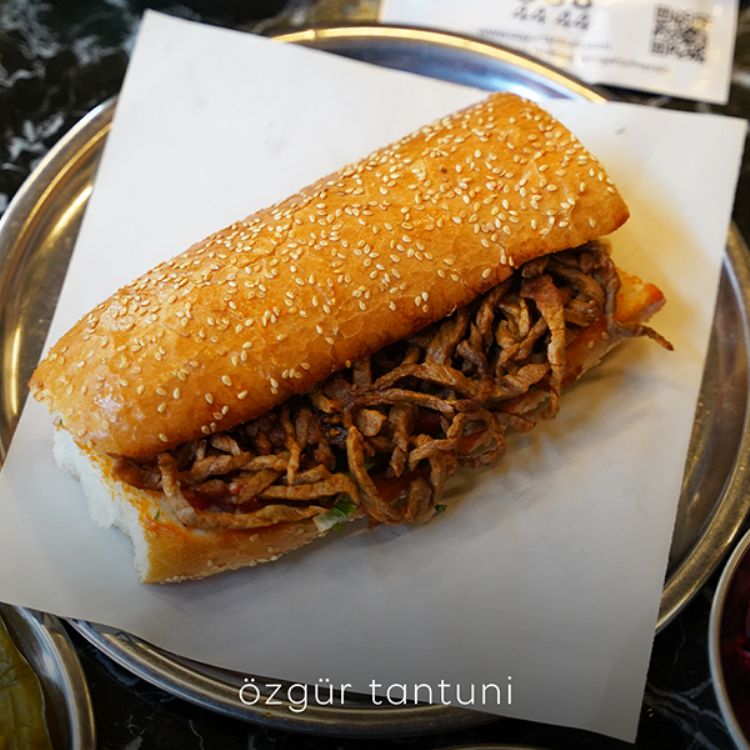 Sütlü Ekmek Arası Biftek Tantuni