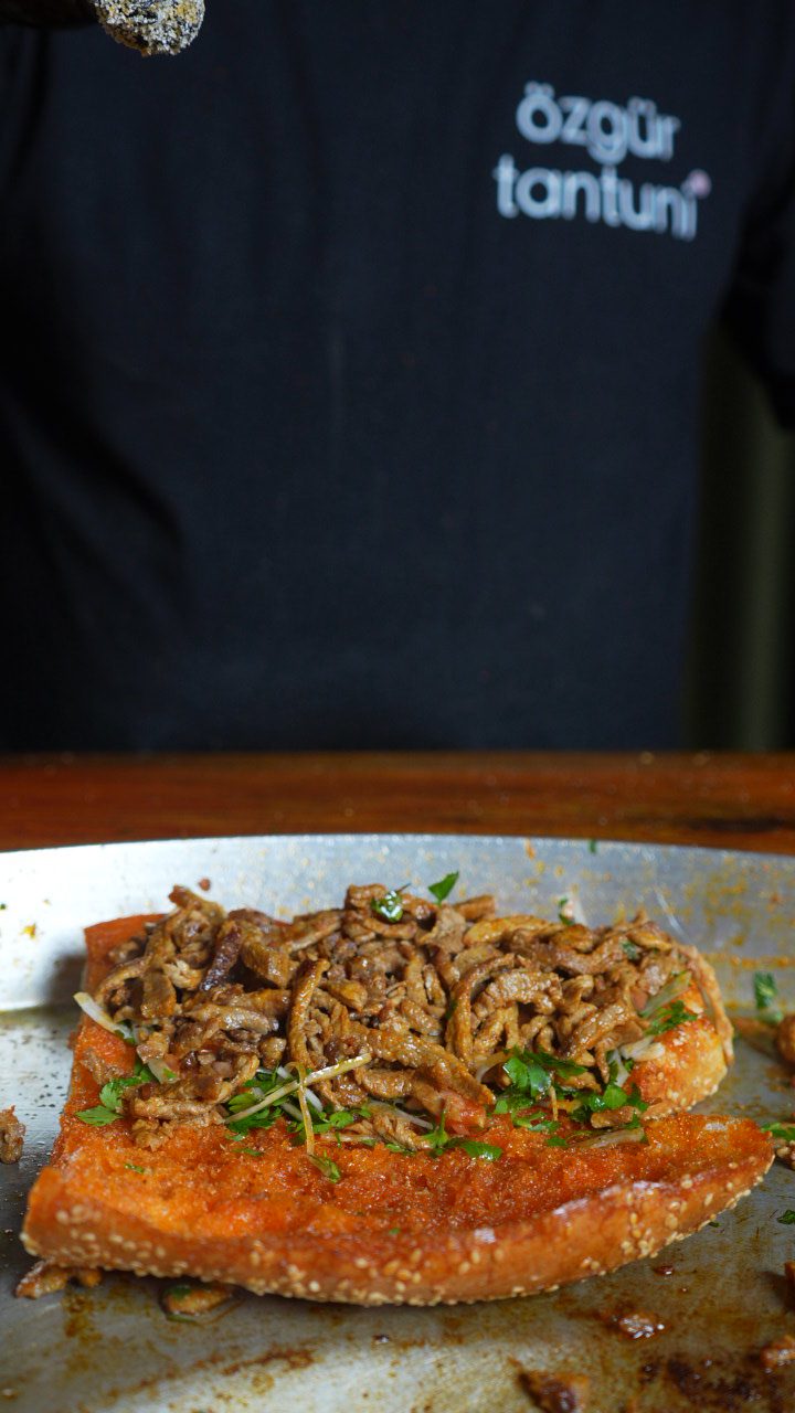 Gece Acıkanların Kurtarıcısı: Mersin Tantuni Kültürü